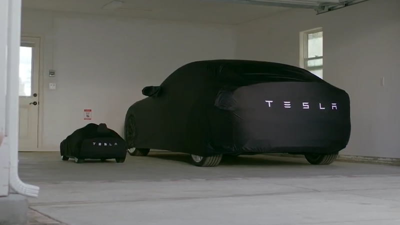 Illustration for article titled Rich Kids in Tiny Tesla Model S Ride-ons Will Now Be Looking Down on You Too
